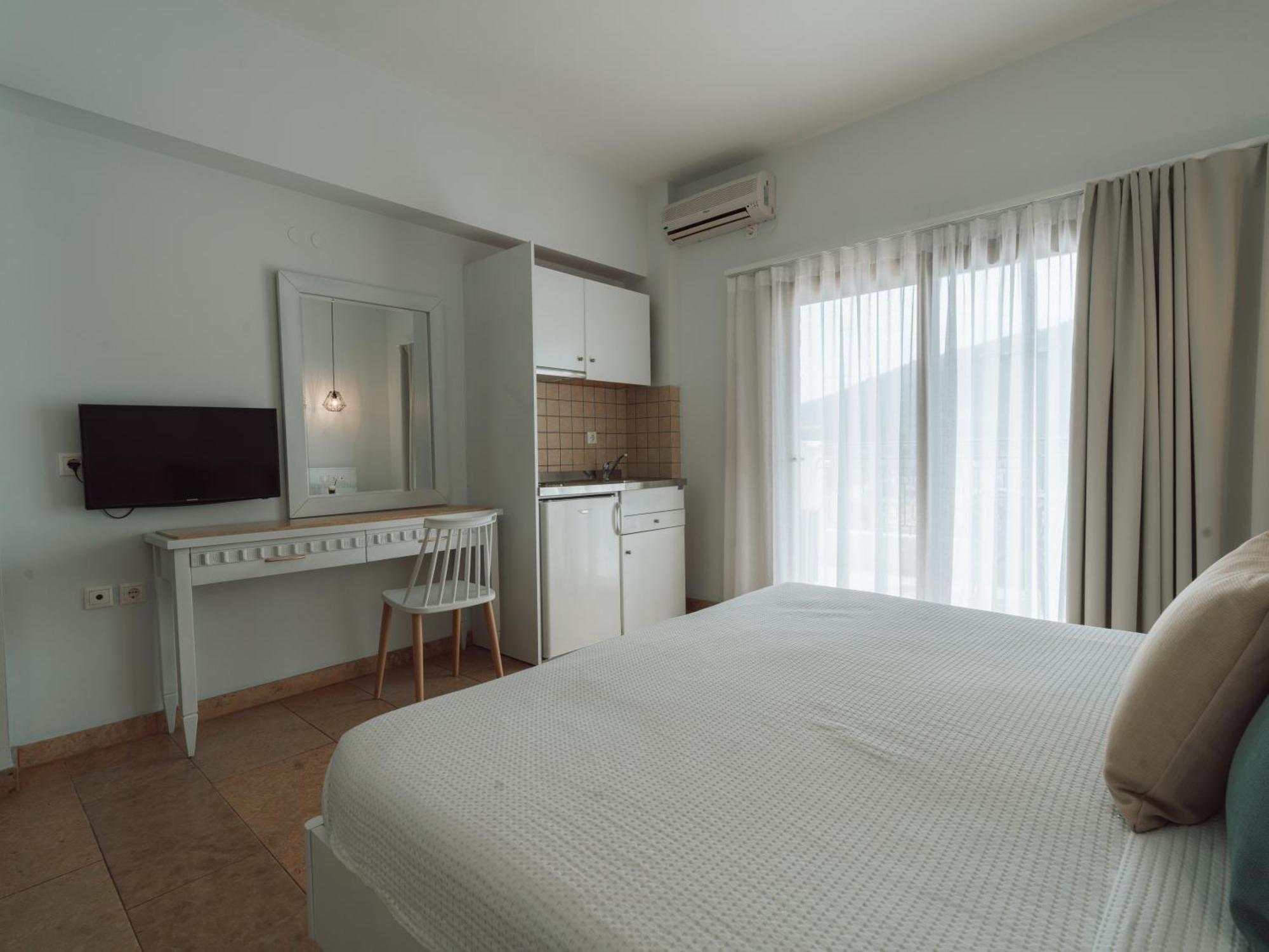 Dracos Hotel Парга Экстерьер фото
